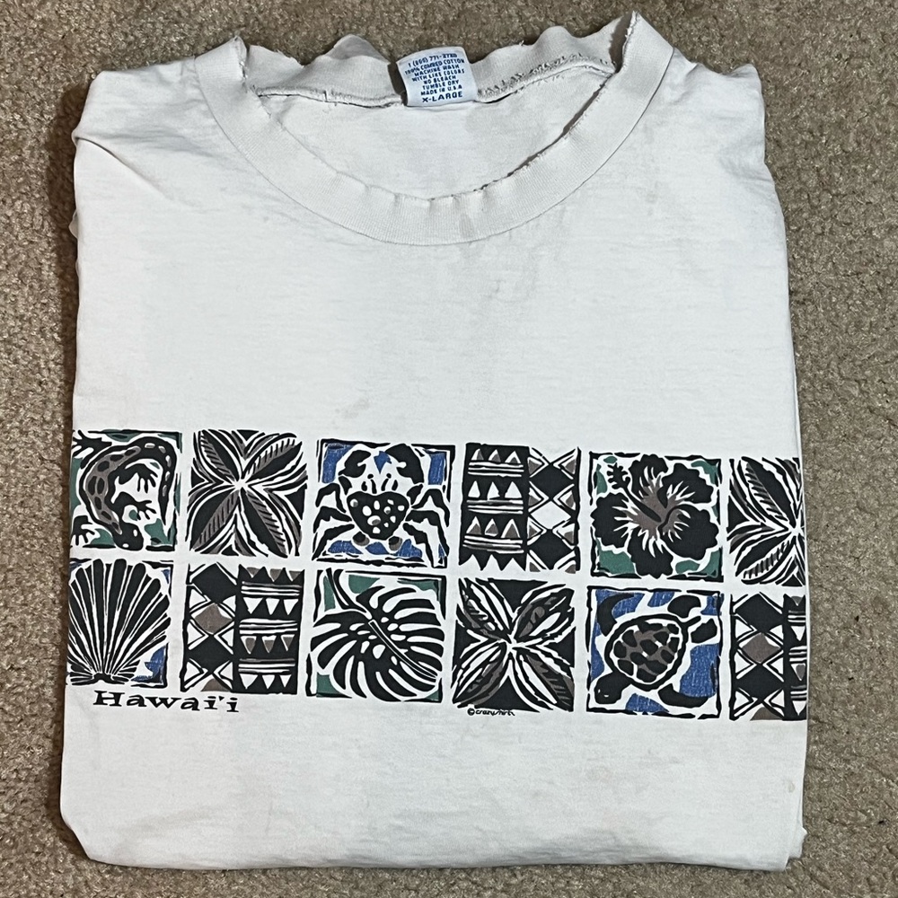 Vintage Distressed Hawaii T